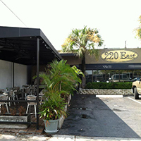 220 East Restaurant and Bar