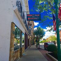 Brown’s Sweet Shop and Bakery