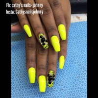 Cathy’s Nails – Johnny