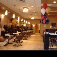 T-Luxe Nail Salon