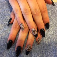 Famous nails – Kent, OH