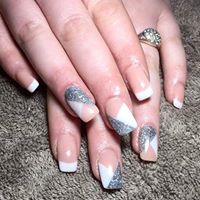 Larissa’s Nails & Beauty