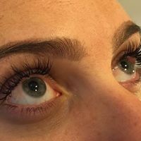 Eyeconic lashes