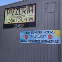 511 Main Fountain and Pizzeria